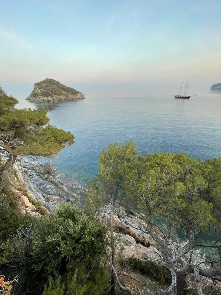 Una Finestra Sul Mare Home 1 بيرغيجي المظهر الخارجي الصورة